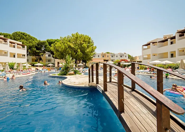 Matina Pefkos Apartahotel