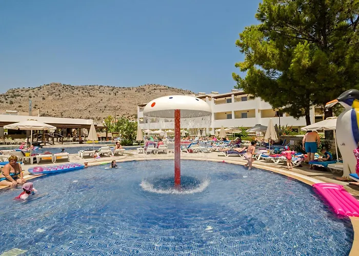 Matina Pefkos Apartahotel