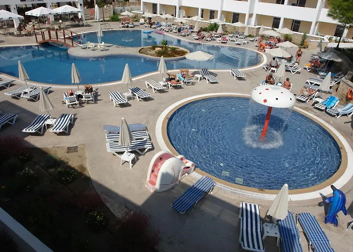 Apartahotel Matina Pefkos 3*