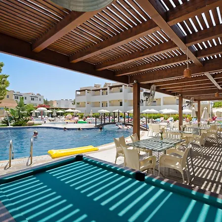 Matina Pefkos Aparthotel 3*