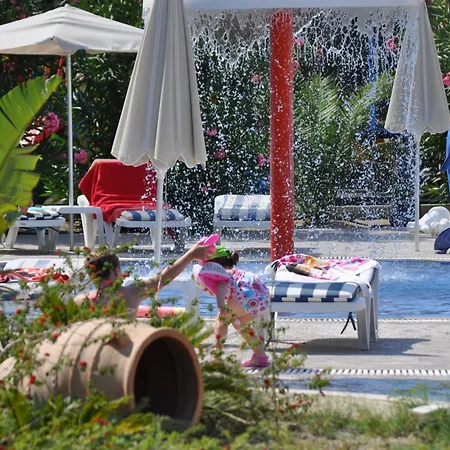 Aparthotel Matina Pefkos