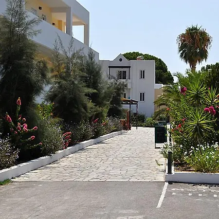Matina Pefkos 3*