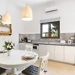 Matina Pefkos Hotel apartamentowy