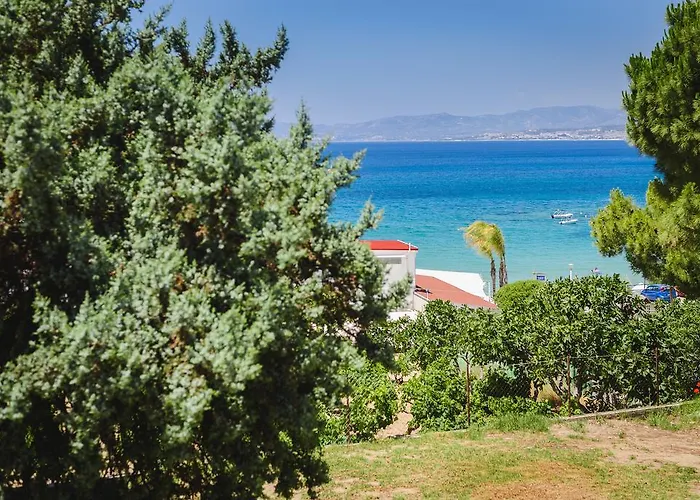 Matina Pefkos Apart-hotel 3*